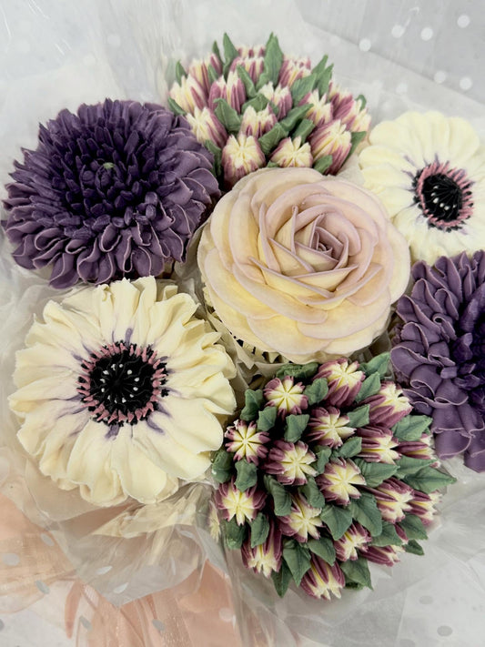 7 Cake Bouquet 1